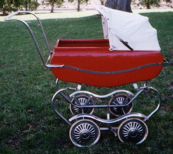 Photo of a Lloyd doll pram.
